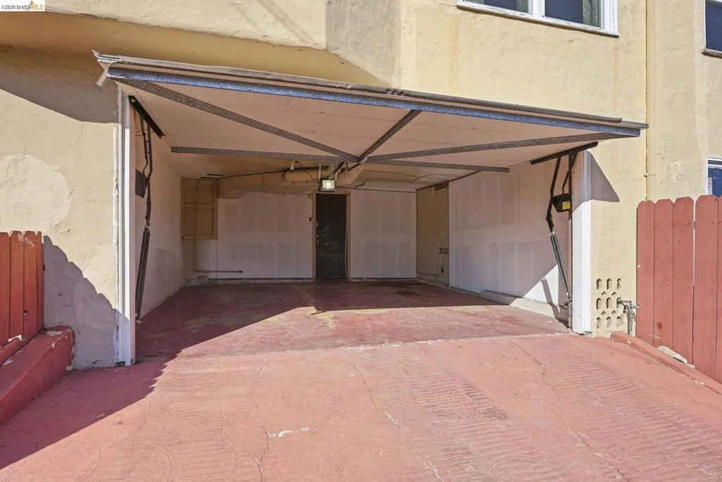 Photo of 3000 Morcom Ave