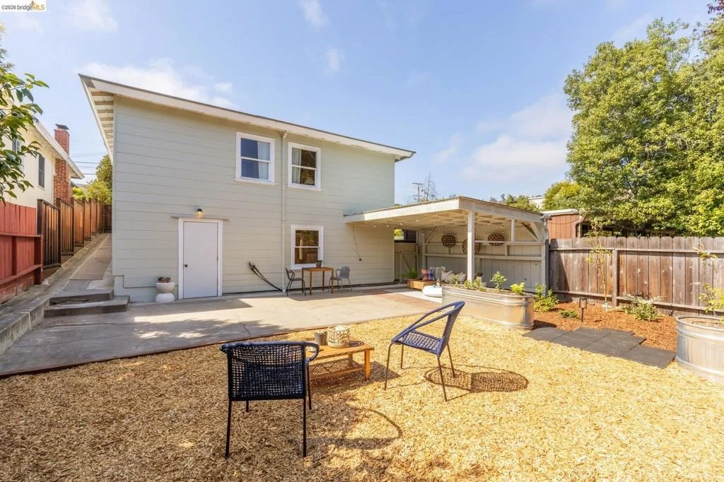Photo of 7232 Lincoln Ave