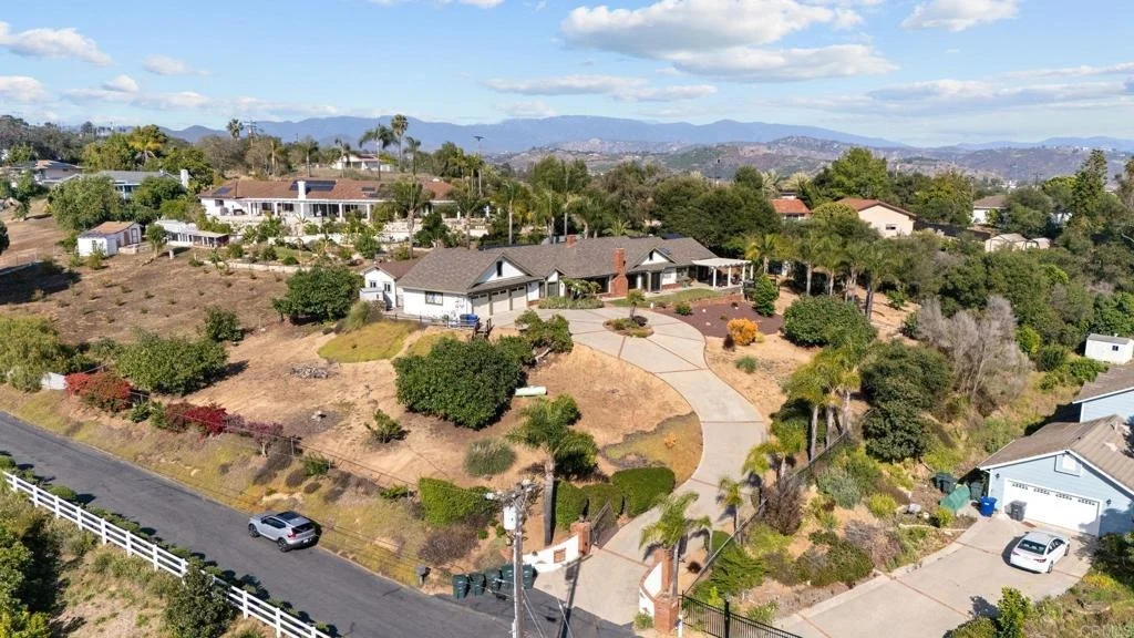 Photo of 1674 Baja Vista Drive