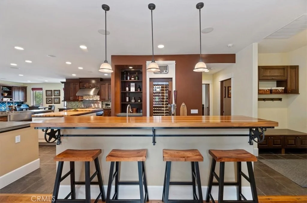 Photo of 16420 Rocky Glen Road