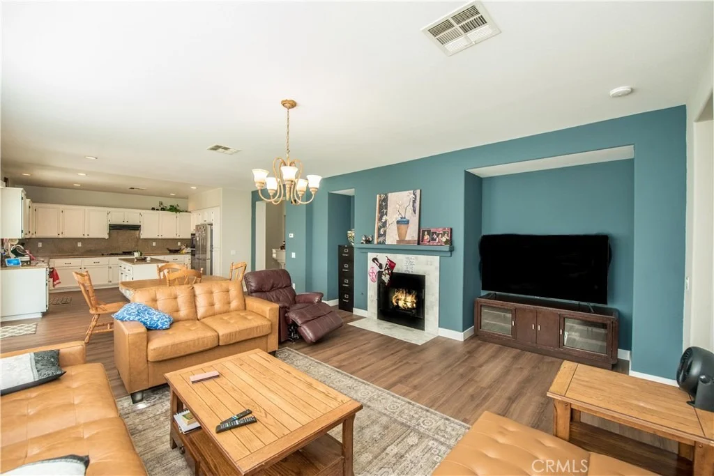 Photo of 26599 Opal