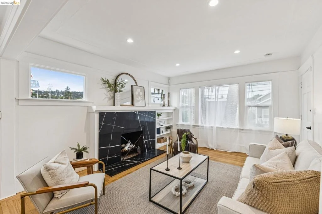 Photo of 3435 Dimond Ave