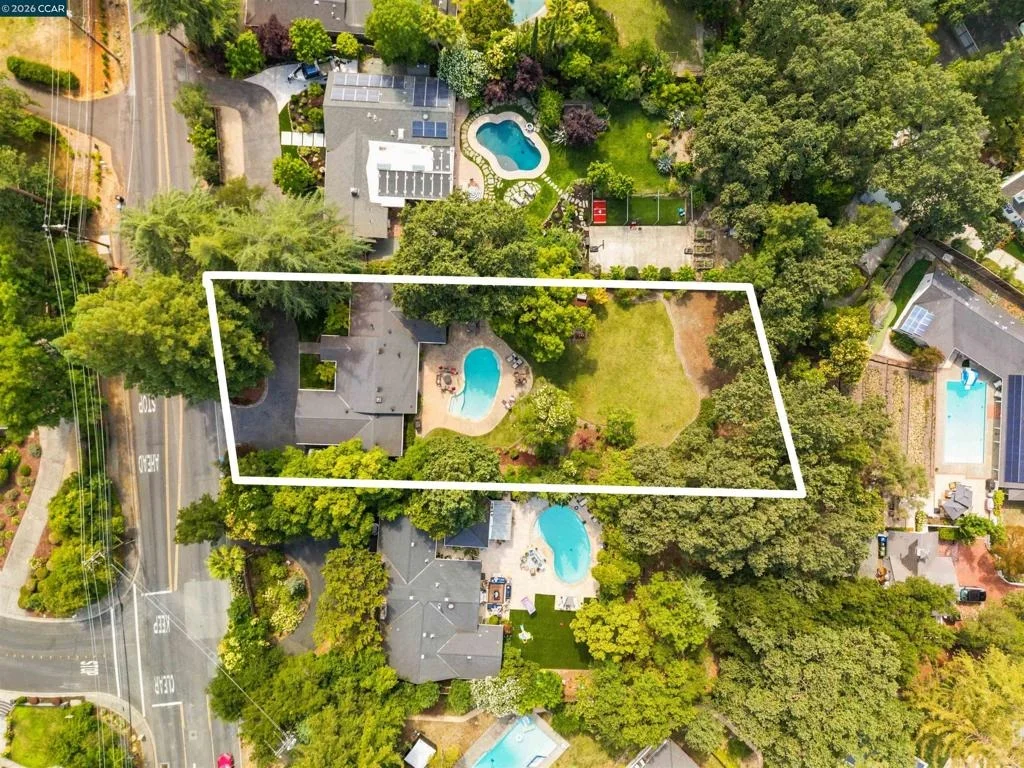 Photo of 2065 Diablo Rd