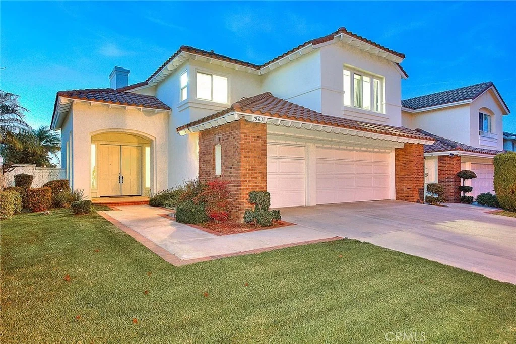 Photo of 2963 Westbourne Place