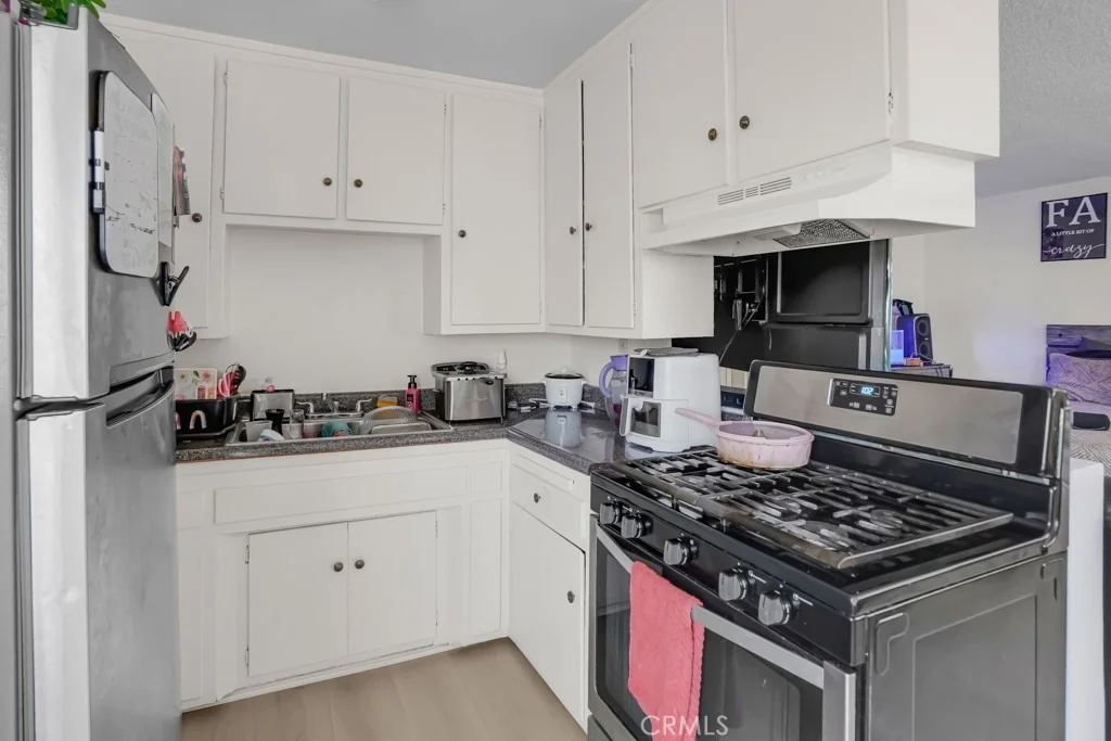 Photo of 116 E Alondra