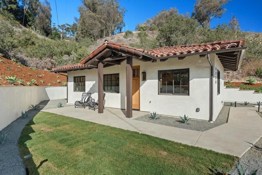 Photo of 5758 Las Palomas