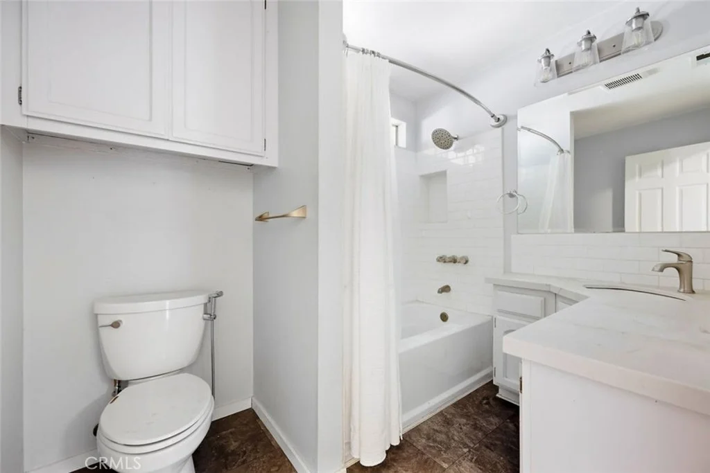 Photo of 826 Katherine Road