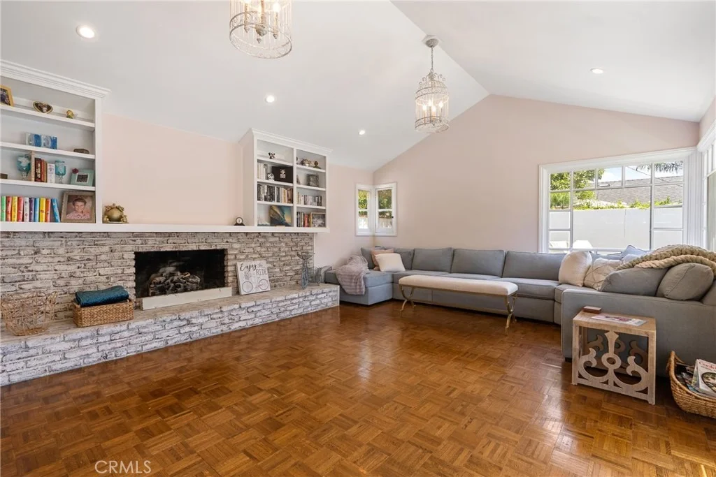 Photo of 3052 Bostonian