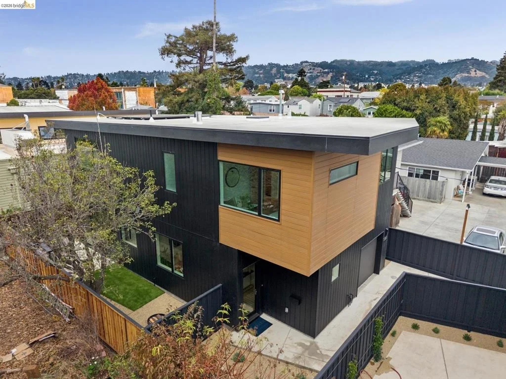 Photo of 1523 Stuart
