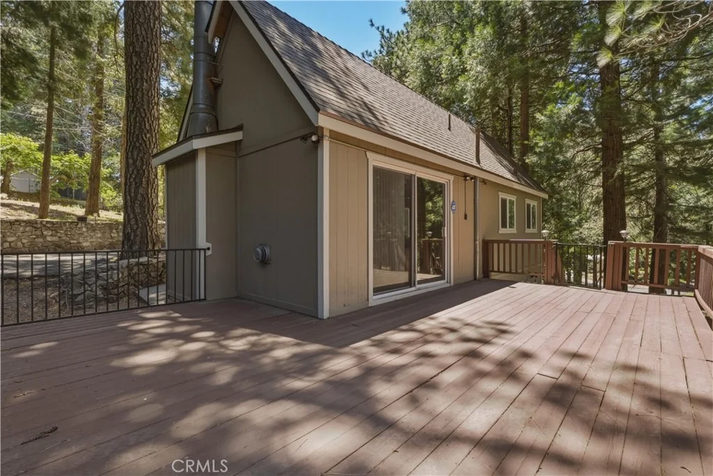 Photo of 22980 Crest Forest