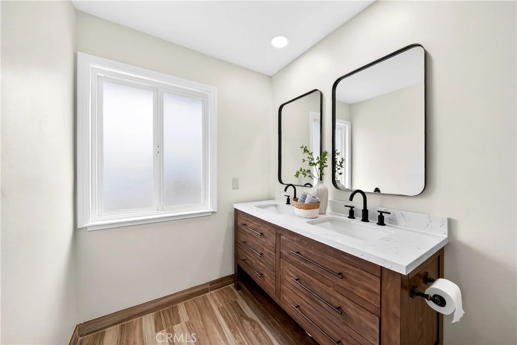 Photo of 27971 Beechgate Drive