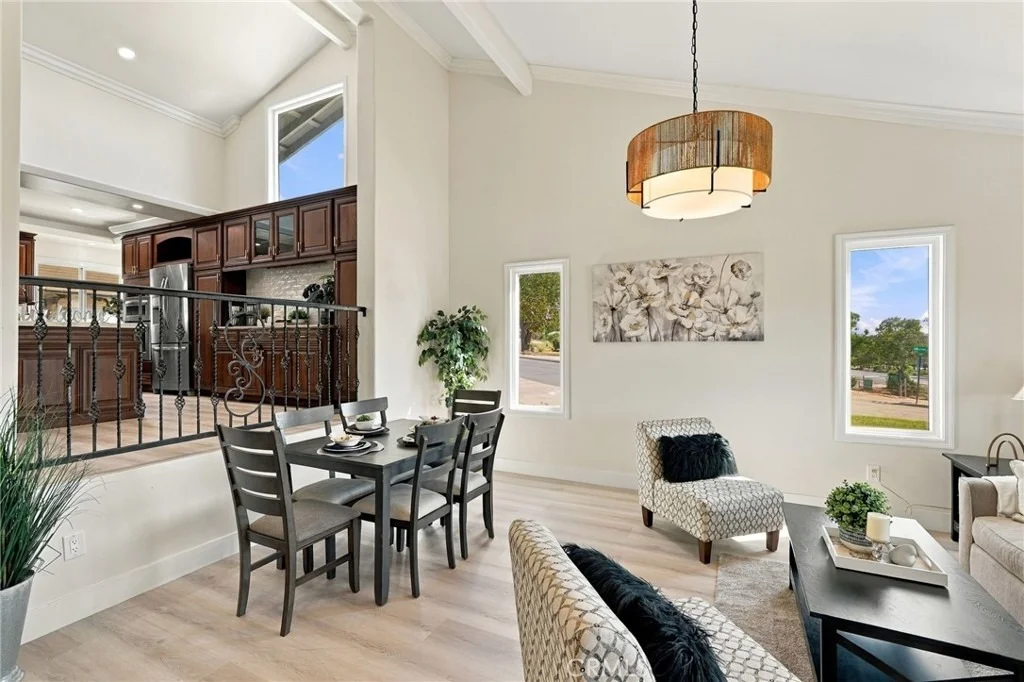 Photo of 9086 Hillside