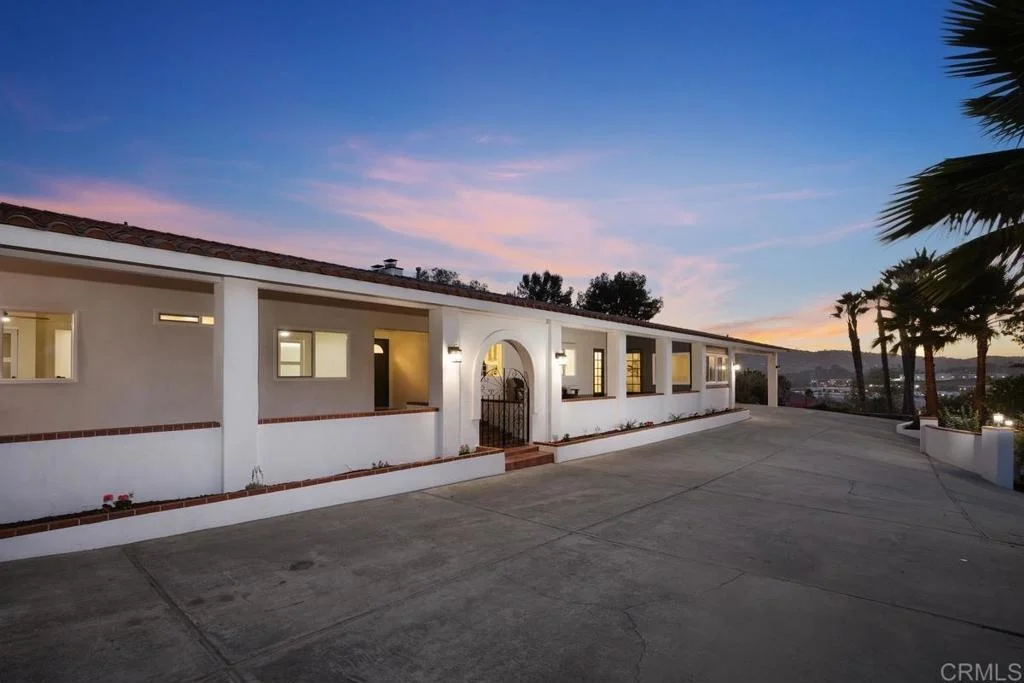Photo of 1140 Pasadero Drive