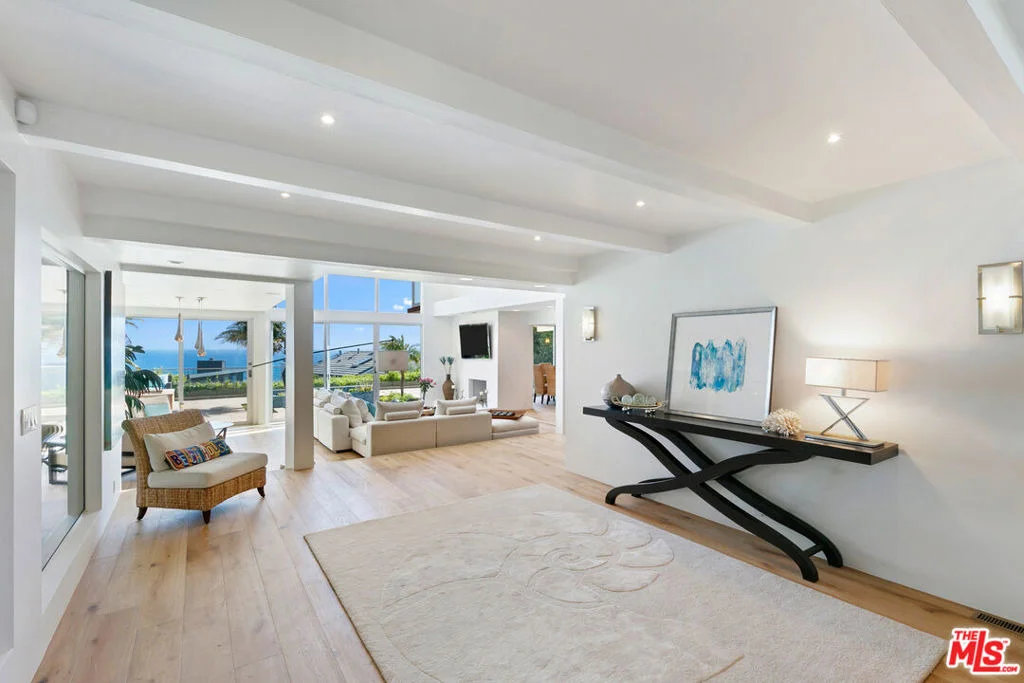 Photo of 31522 Broad Beach Road