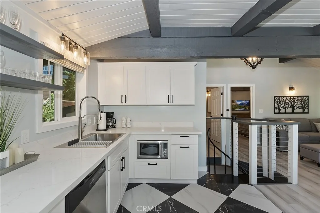 Photo of 580 Lucerne Drive