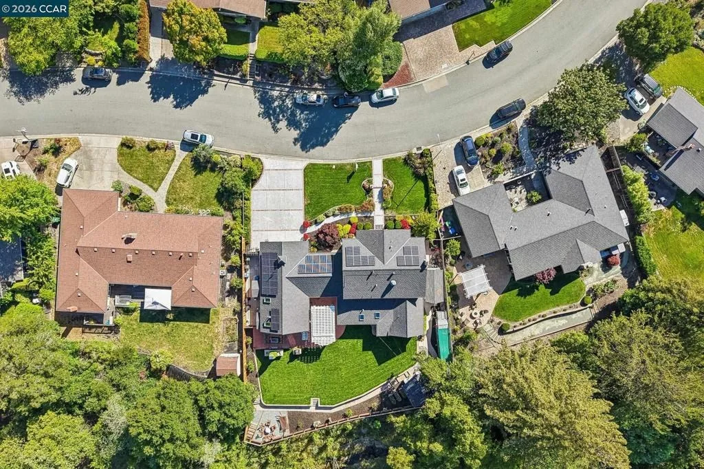 Photo of 275 Deerfield Dr