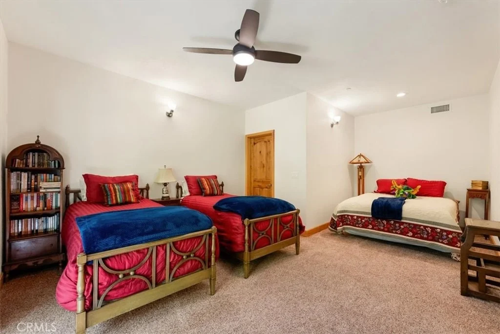 Photo of 6200 Scherrer