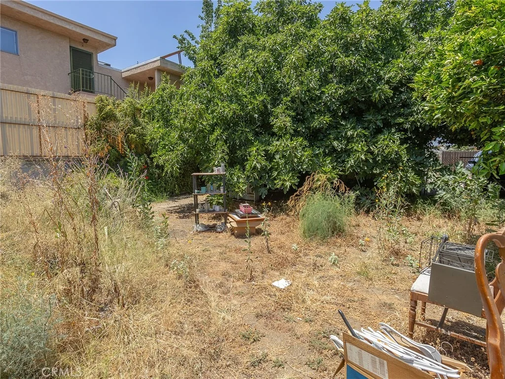 Photo of 14301 Roscoe Boulevard