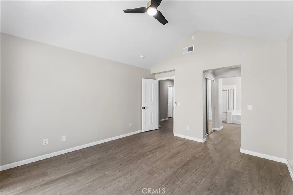 Photo of 40043 Tilbury Drive