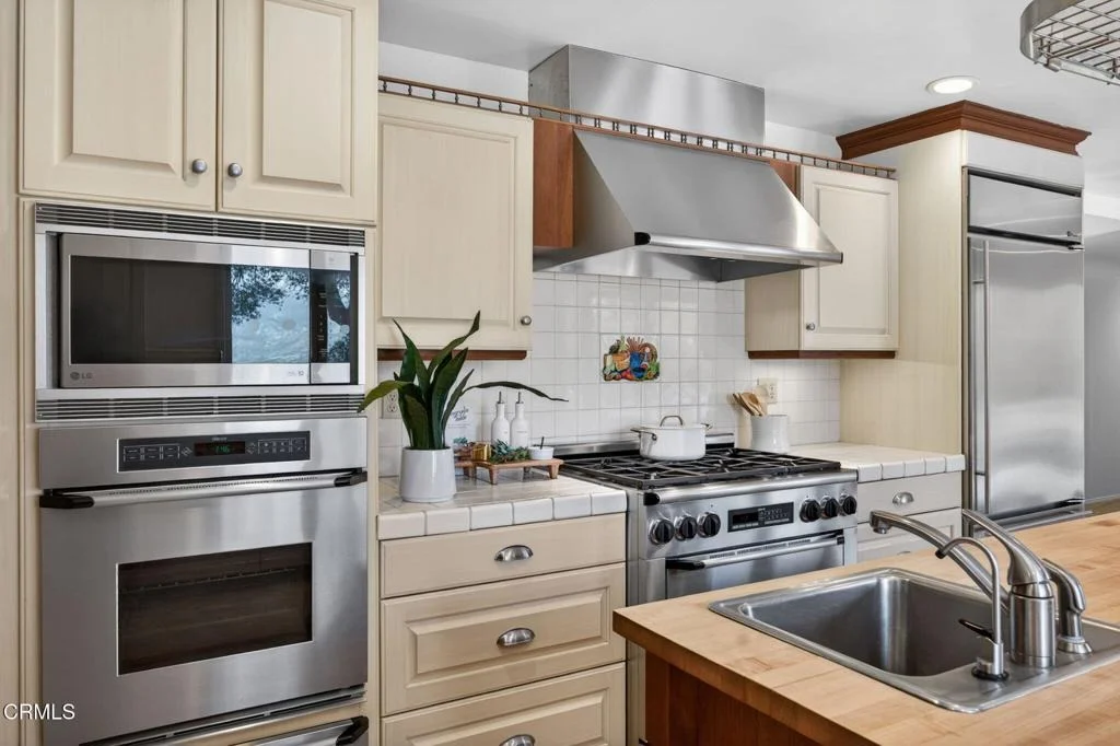 Photo of 98 Howard Avenue
