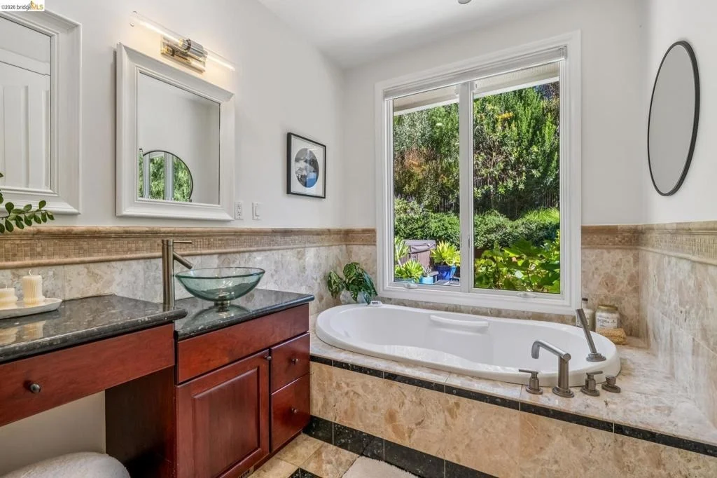 Photo of 1109 Sterling Ave