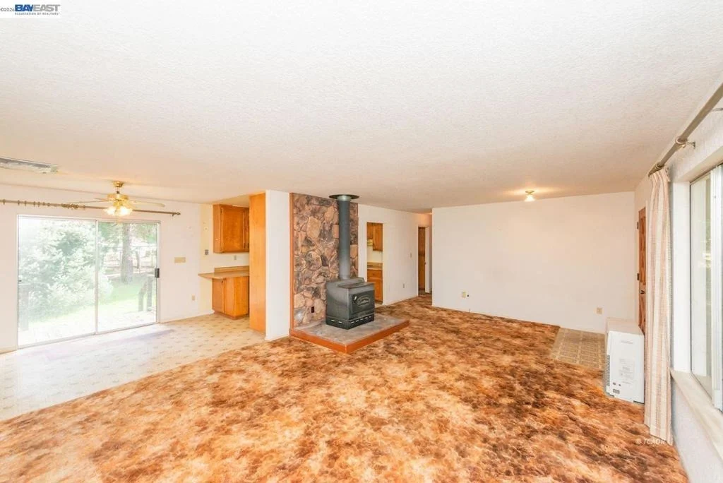 Photo of 376 Mountain View Dr.