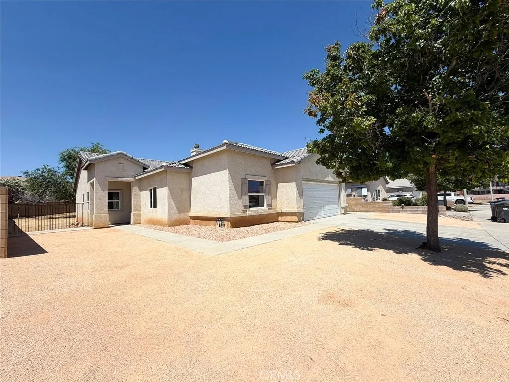 Photo of 44115 Greentree Court
