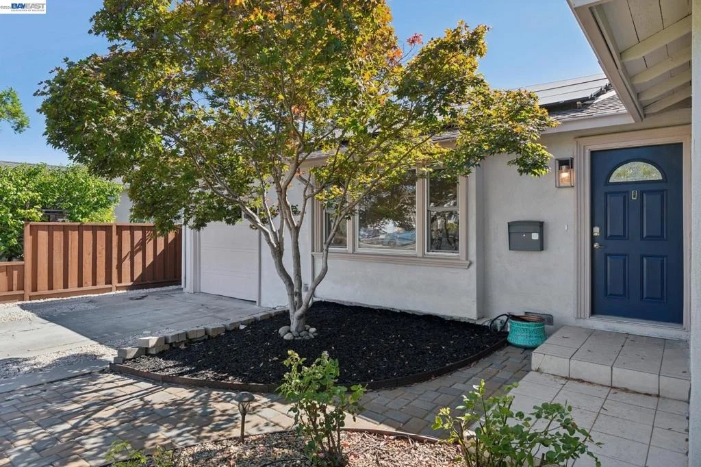 Photo of 734 Scott Blvd
