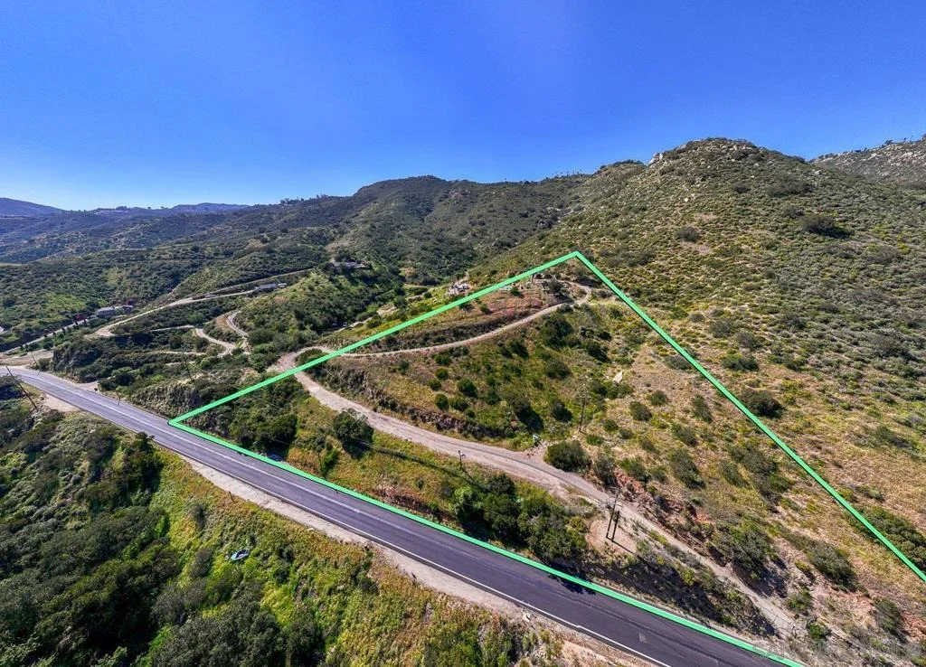 Photo of 1186 Harbison Canyon