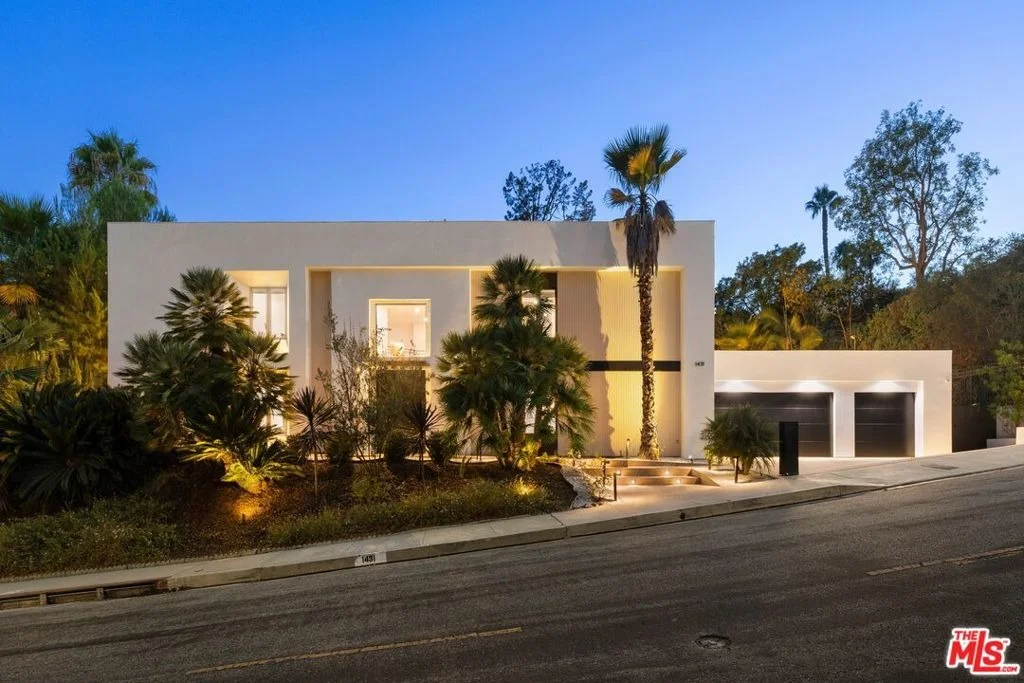 Photo of 1431 Stradella Road