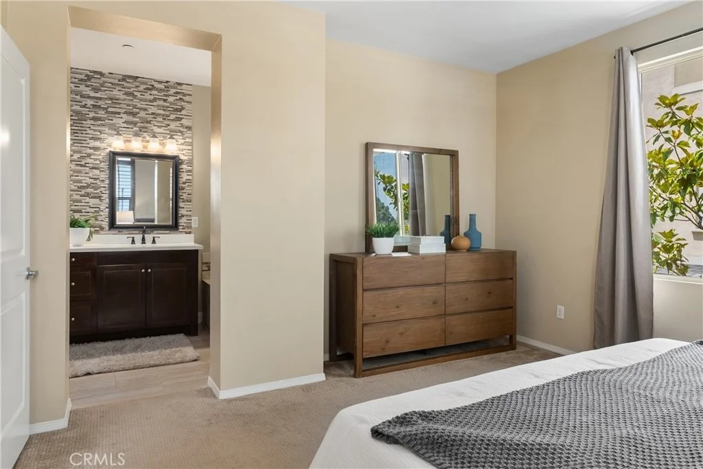 Photo of Unit 106 at 5331 Ocean
