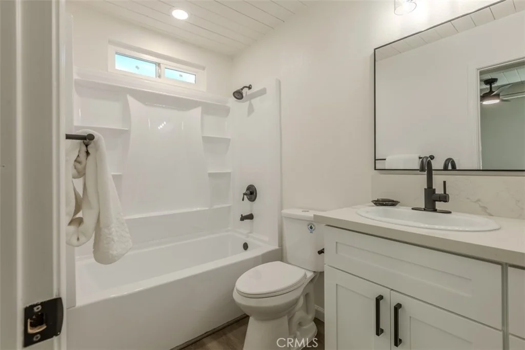 Photo of 2036 La Jolla