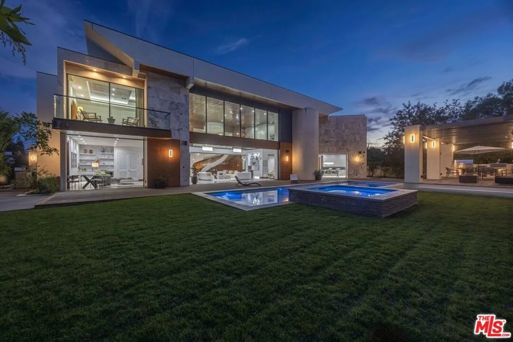 Photo of 11075 W Sunset Boulevard