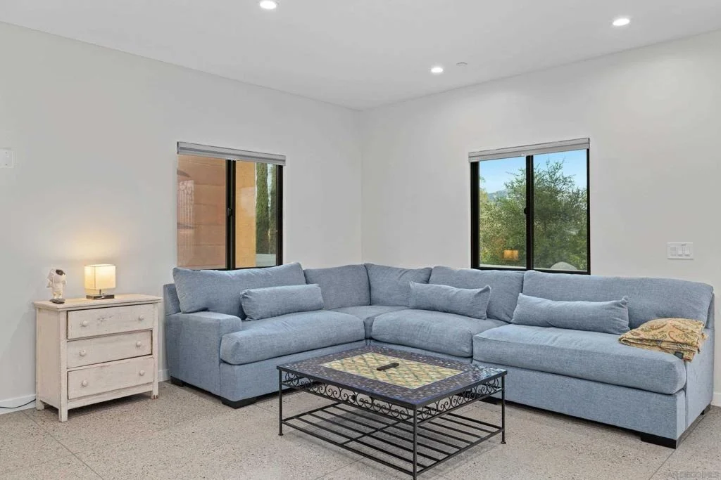 Photo of 3023 25 Via Viejas