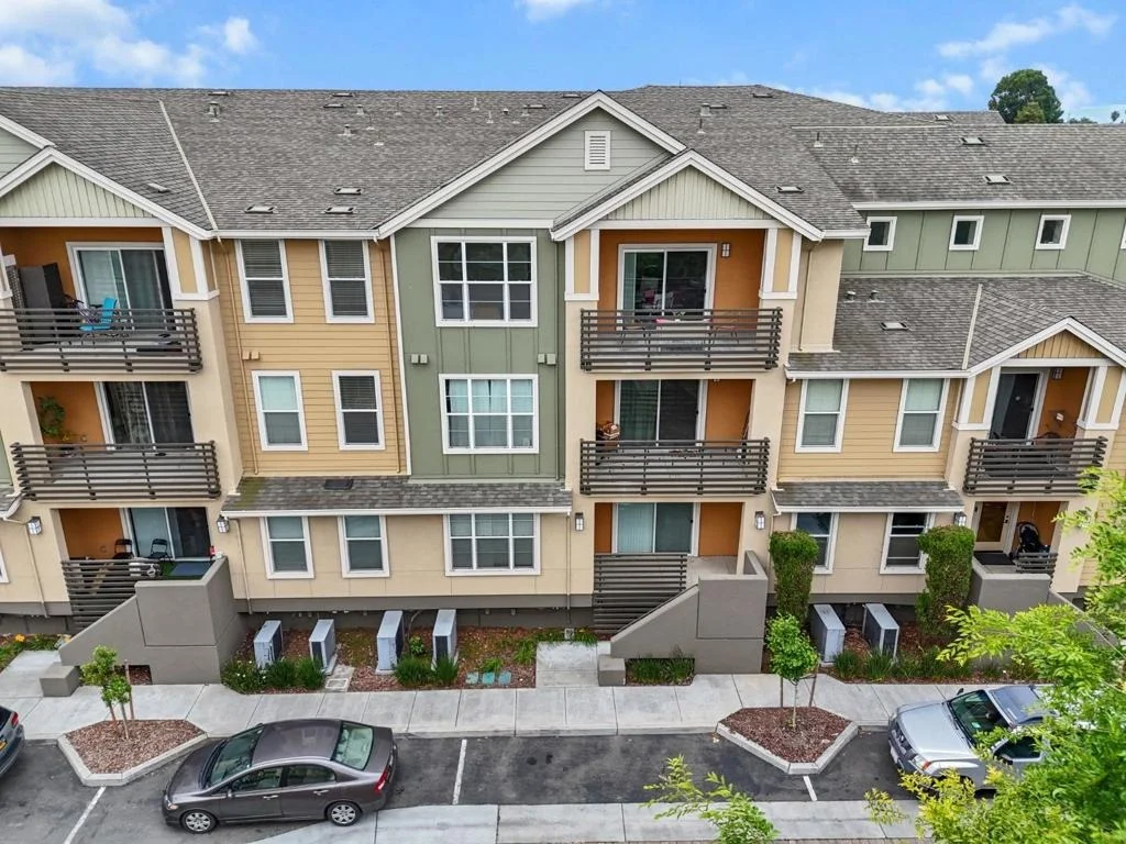 Photo of Unit 306 at 4463 Hyde