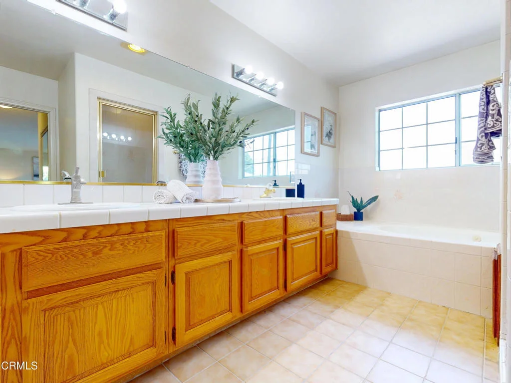 Photo of 717 Sharon Road