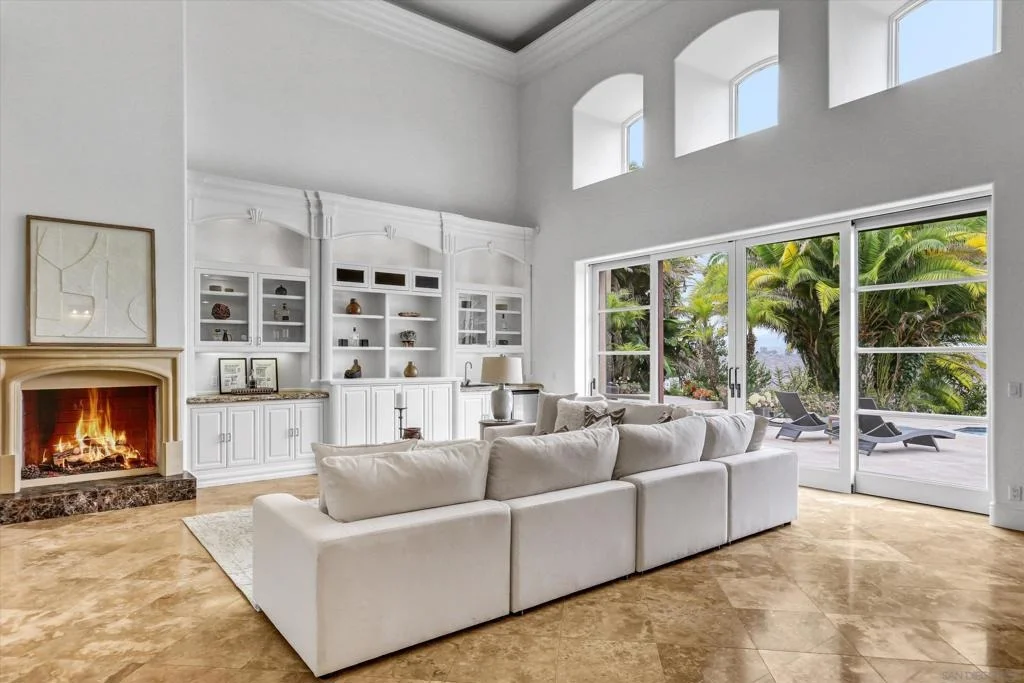 Photo of 6102 Avenida Alteras