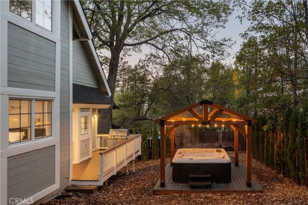 Photo of 1037 Beaver