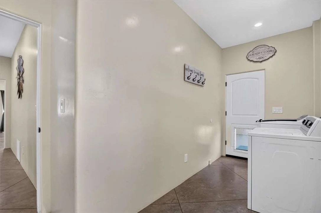 Photo of 1116 1120 Rolling Oaks Drive