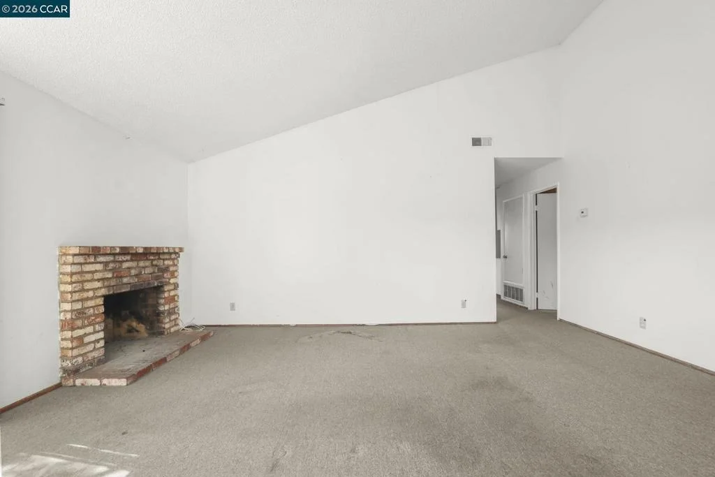 Photo of 101 Flame Dr