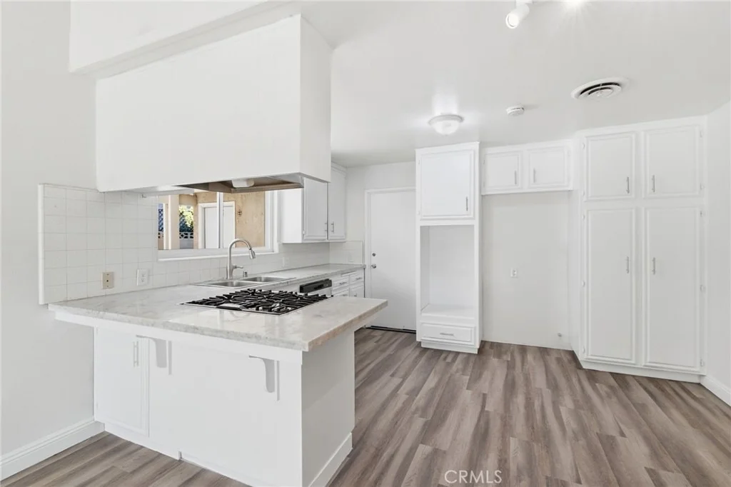 Photo of 44050 27th W