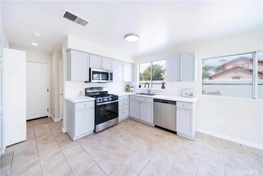 Photo of 877 Willowcreek