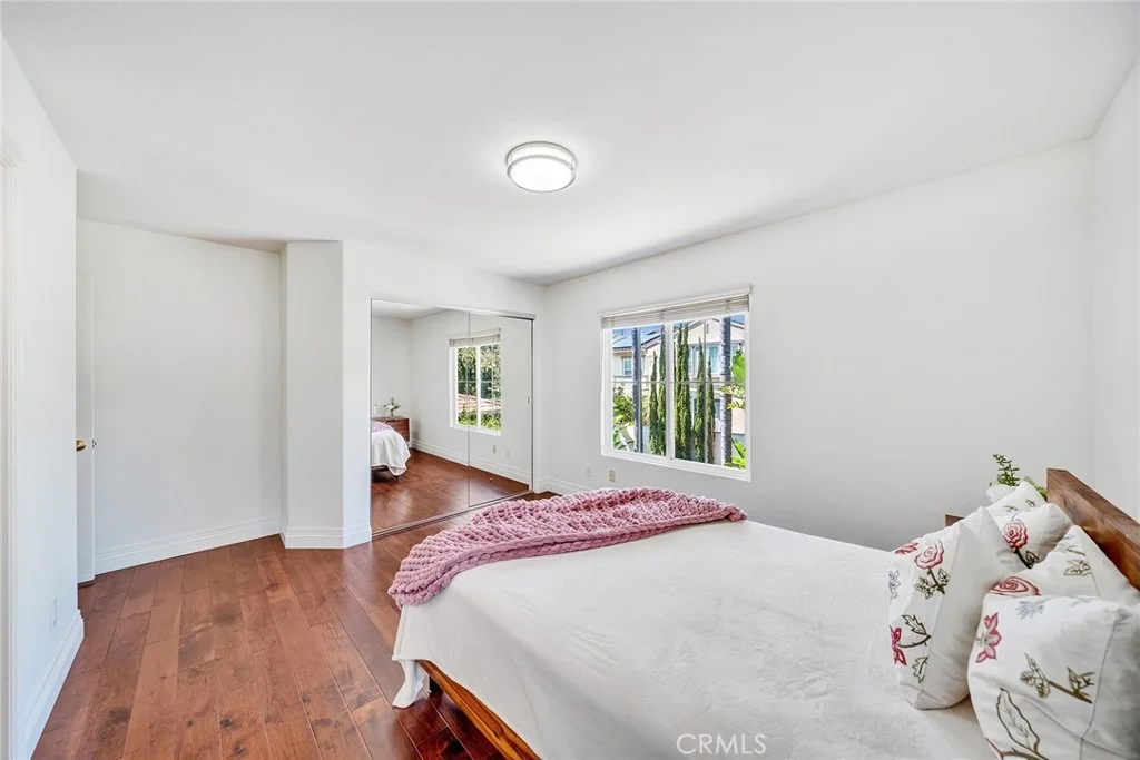 Photo of 7 Bayleaf Ln