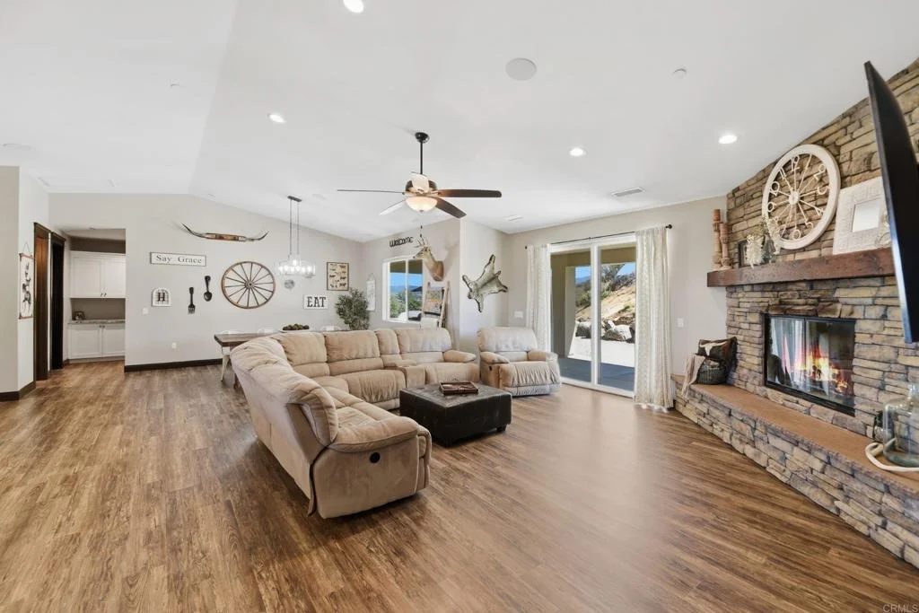 Photo of 1457 Star Valley Road