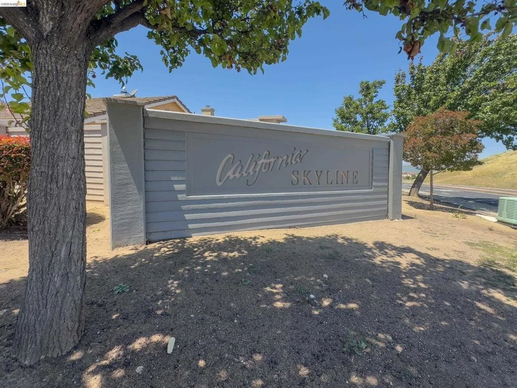 Photo of 512 Burdick Dr