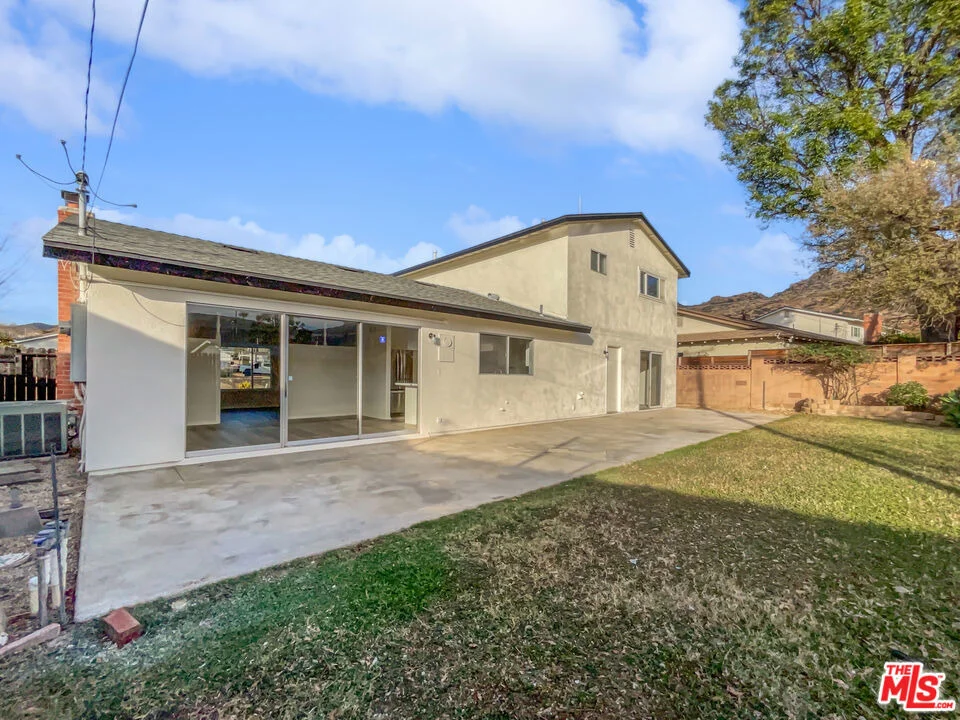 Photo of 6558 Menlo Street