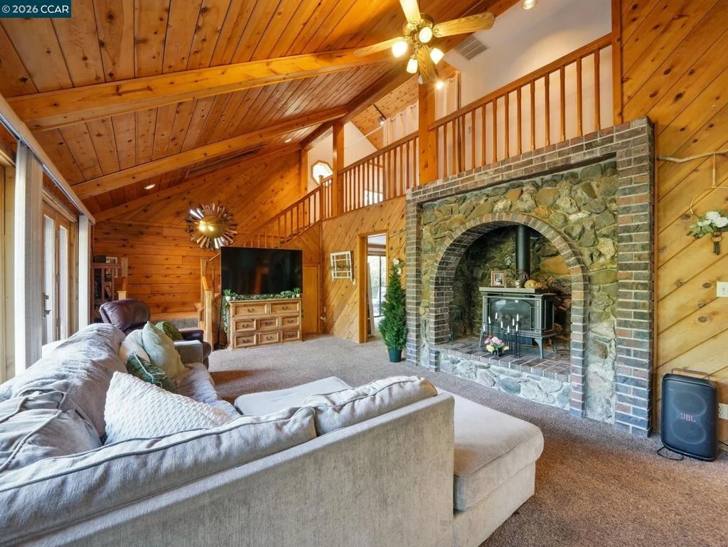Photo of 2000 Curry Canyon Rd