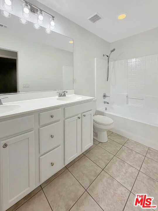 Photo of 2423 Carolyn Drive