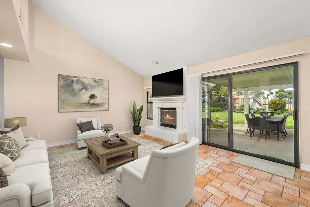 Photo of 2087 Balboa Cir.