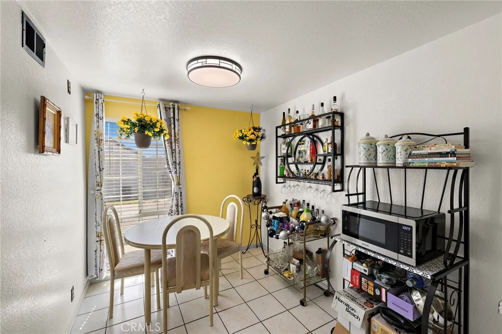 Photo of 2928 Highlands